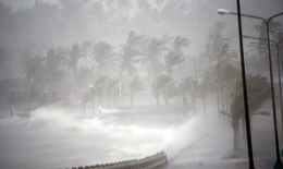 Hình ảnh đầu tiên siêu bão Hagupit tấn công Philippines