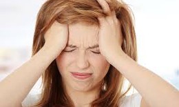 Bị đau đầu, có nên tiêm thuốc bổ não?