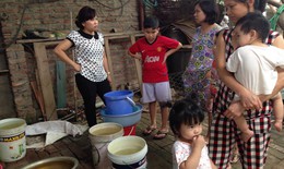 Dân Hà Nội: "sơ tán" vì mất nước sạch cả tháng trời