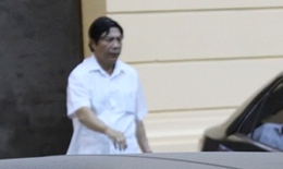 Xử bầu Kiên: Ông Nguyễn Bá Thanh đến toà nghe các bị cáo bào chữa