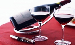 Vi khuẩn trong rượu vang c&#243; lợi cho sức khỏe