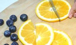 2 phút làm detox từ nước trái cây thanh lọc cơ thể