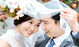 Hằng của 'Hôn nhân trong ngõ hẹp' bán bánh mì kiếm sống
