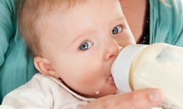 9 điều phải nhớ khi nuôi con bằng sữa công thức