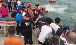 Chìm phà chở 173 người, 33 người chết đuối
