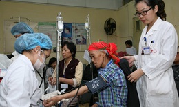 Làm thế nào để phát triển BHYT hộ gia đình tuyến xã?