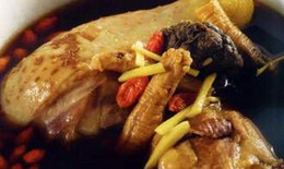 Món ăn thuốc chữa bệnh từ thịt gà
