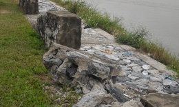 Bờ kè sông Lạch Tray hư hại nghiêm trọng