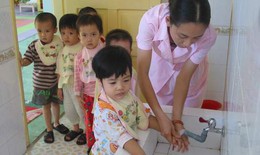 Bệnh tay-chân-miệng lại tấn công trường học