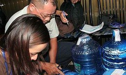 Nỗi lo... nước uống đóng chai