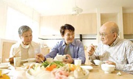 Những lưu ý trong chế độ dinh dưỡng cho người cao tuổi