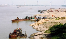 Cát tặc, đến mùa mưa lại lo!