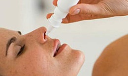 Tác dụng bất lợi của thuốc nhỏ mũi chống viêm 