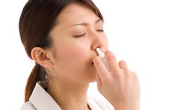 Sản phụ d&#249;ng thuốc xịt mũi tăng nguy cơ  dị tật ở trẻ