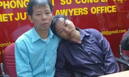 Ông Nguyễn Thanh Chấn nhờ luật sư đòi bồi thường oan sai 10 năm