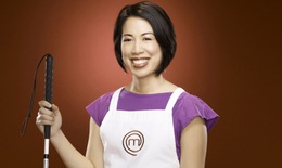 Cô gái gốc Việt khiếm thị trở thành Vua đầu bếp Mỹ