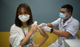 Tiêm vắc xin cho 15 nghìn người lao động của Công ty điện tử Sam sung