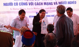 Bệnh viện Trung ương Huế: Khám chữa bệnh miễn phí cho 700 người dân tại Quảng Trị