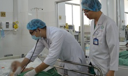 5 giờ liên tục bác sĩ bóc tách thành công khối u não lớn cho cụ bà 87 tuổi