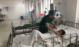 Bệnh nhân nghèo người Campuchia được thầy thuốc Việt Nam cứu sống