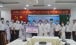 Bệnh viện Trung ương Cần Thơ quyên góp hơn 200 triệu đồng vì miền Trung