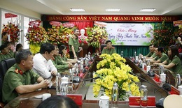 Lãnh đạo Bộ Công an chúc mừng BV 199
