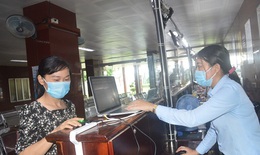 Bệnh viện đầu tiên ở miền Tây: Quét vân tay chặn COVID-19