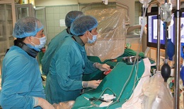 Lần đầu tiên Việt Nam thực hiện can thiệp chảy máu sau sinh do tổn thương động mạch trực tràng
