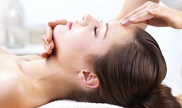 Massage làm đẹp da mặt trong thời tiết hanh khô