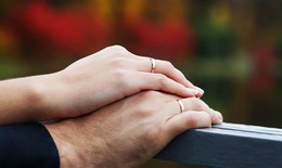 Hôn nhân giúp bệnh nhân ung thư sống lâu hơn