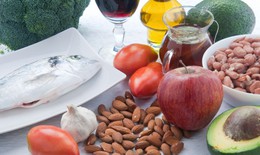 10 loại thực phẩm làm giảm cholesterol máu