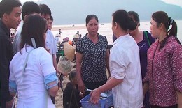 Cá tầng nổi an toàn, ngư dân miền Trung tiếp tục mưu sinh