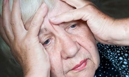 10 dấu hiệu sớm cảnh báo bệnh Alzheimer