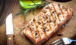 Chế độ ăn uống lành mạnh có thể phòng ngừa đau cổ vai gáy?