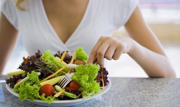 Cách ăn uống để có buồng trứng khỏe mạnh