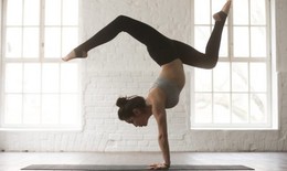 Tập yoga mang lại lợi &#237;ch to&#224;n diện cho sức khỏe