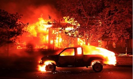 Cháy rừng tàn khốc ở California, hàng ngàn người phải sơ tán