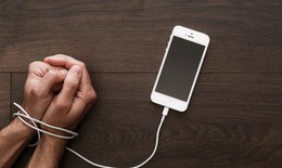 Smartphone  khiến người ta cô đơn hơn