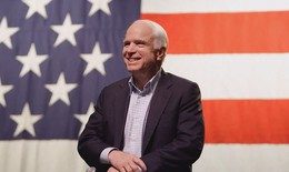 Thượng nghị sĩ Mỹ John McCain qua đời v&#236; ung thư n&#227;o ở tuổi 81