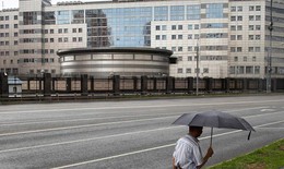 Anh cáo buộc Nga tấn công mạng toàn cầu