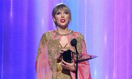Taylor Swift soán ngôi ông hoàng Michael Jackson