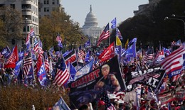 Những người ủng hộ ông Trump đổ xuống đường ở Washington D.C