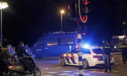 Hà Lan: bạo loạn do phản đối phong tỏa