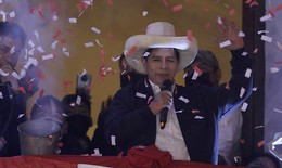 Thầy giáo Pedro Castillo trở thành Tổng thống đắc cử của Peru