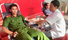 Gần 750 đơn vị máu hiến tặng trong ngày hội “Quảng Bình- Nghĩa tình trong giọt máu”