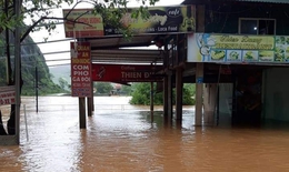 Quảng Bình: Nhiều bản làng bị cô lập do mưa lũ