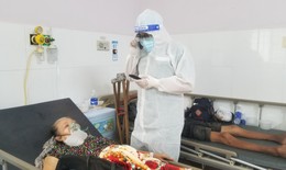  Điểm tựa của những bệnh nhân COVID-19- “một người già bằng 3 đứa trẻ”