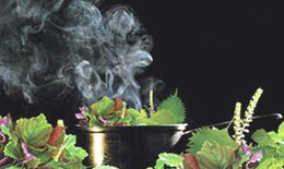 Xông, tắm thuốc chữa cảm sốt