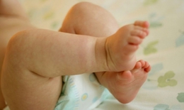 Một số sai lầm trong chăm sóc trẻ tiêu chảy khiến bệnh nặng thêm