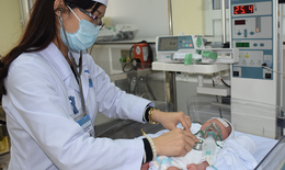 Ghé qua “bệnh viện không chịu lớn”
